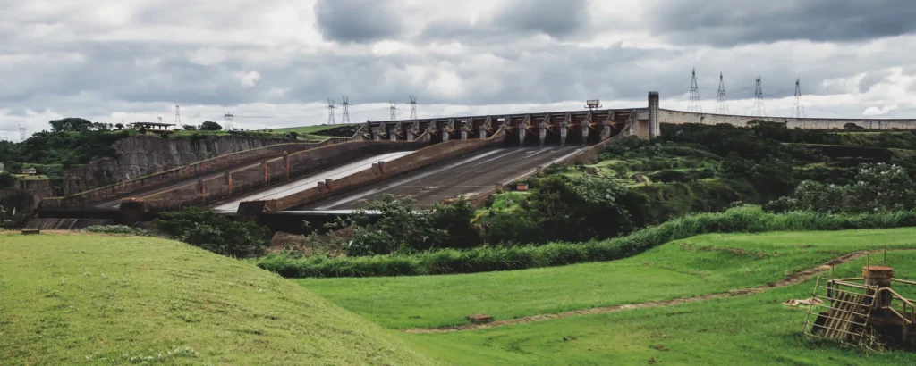 Usina hidrelétrica de Itaipu