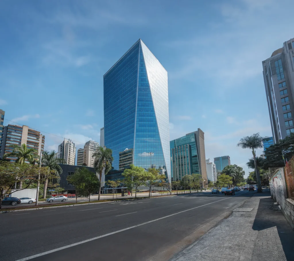 Edifícios corporativos na Avenida Faria Lima, em São Paulo